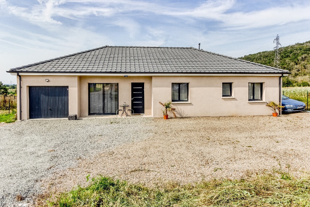 Maison Neuve Avec Toiture 4 Pans